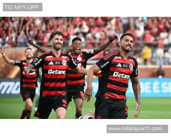 达尼洛进球助力弗拉门戈夺得解放者杯历史第四冠精彩瞬间回顾 达尼洛进球助力弗拉门戈夺得解放者杯历史第四冠精彩瞬间回顾