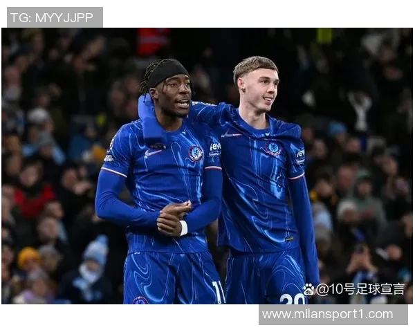 英媒报道维拉切尔西争抢波尔图前锋阿格霍瓦解约金高达1亿欧元