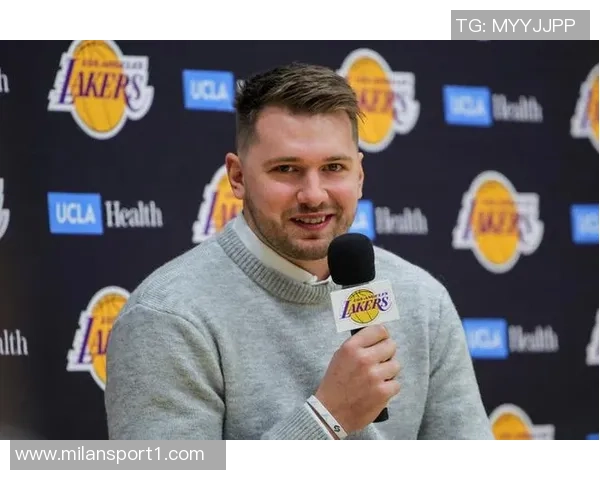 雷迪克谈东契奇归队时间尚未确定因孩子出生暂时离队影响球队安排