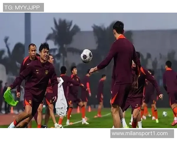 国足热身赛前景堪忧国脚未接到集训通知面临困境 国足热身赛前景堪忧国脚未接到集训通知面临困境