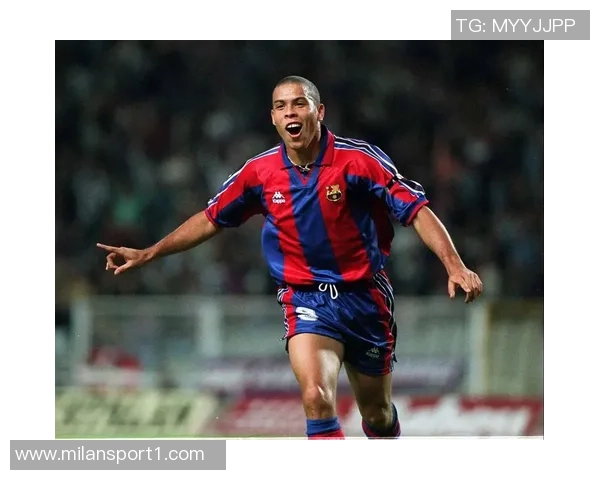 伯纳尔考虑一月租借离队机会巴萨出场机会有限