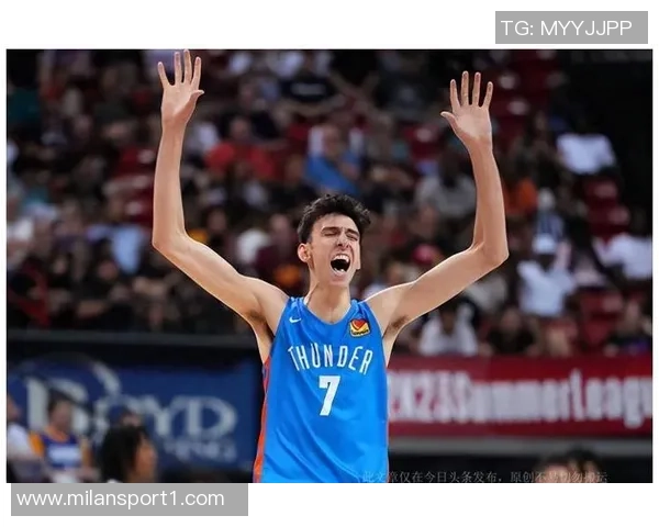 斯波谈拉松每月进步信心增强攻防两端展现出色天赋