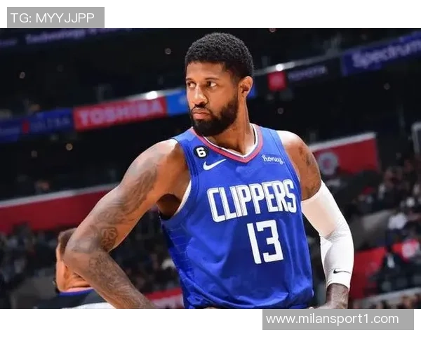 保罗乔治首节表现抢眼9分钟内砍下8分3板1断展现攻击欲望