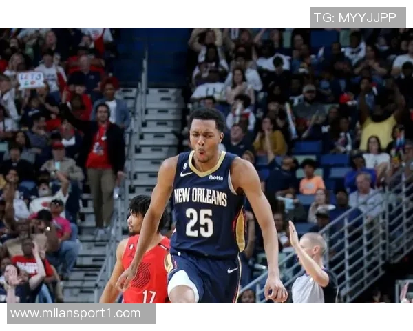 特雷墨菲22分钟内高效表现贡献18分7篮板3助攻展现出色状态